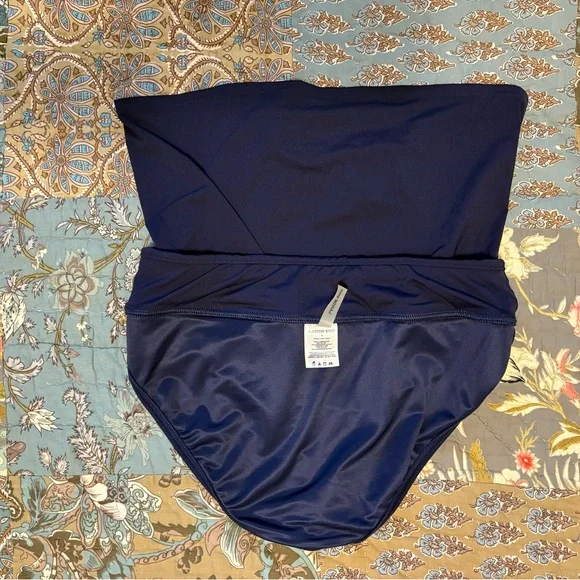 Lands' End Navy Blue Swim Skort, size 8 - Picture 5 of 6